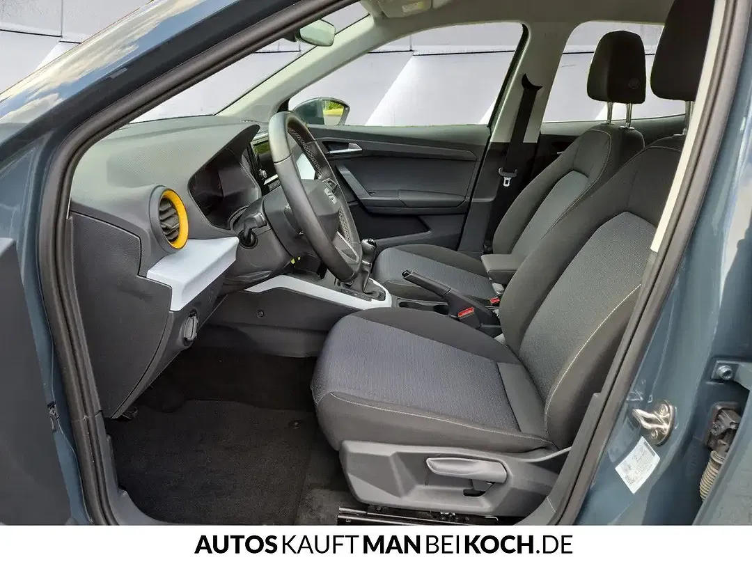 SEAT Arona - Thumbnail 5