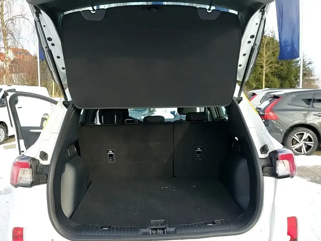 Ford Kuga - foto 2