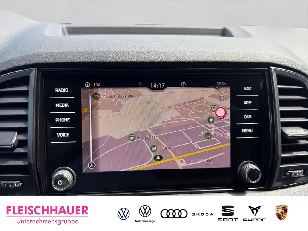 Skoda Karoq - Thumbnail 12