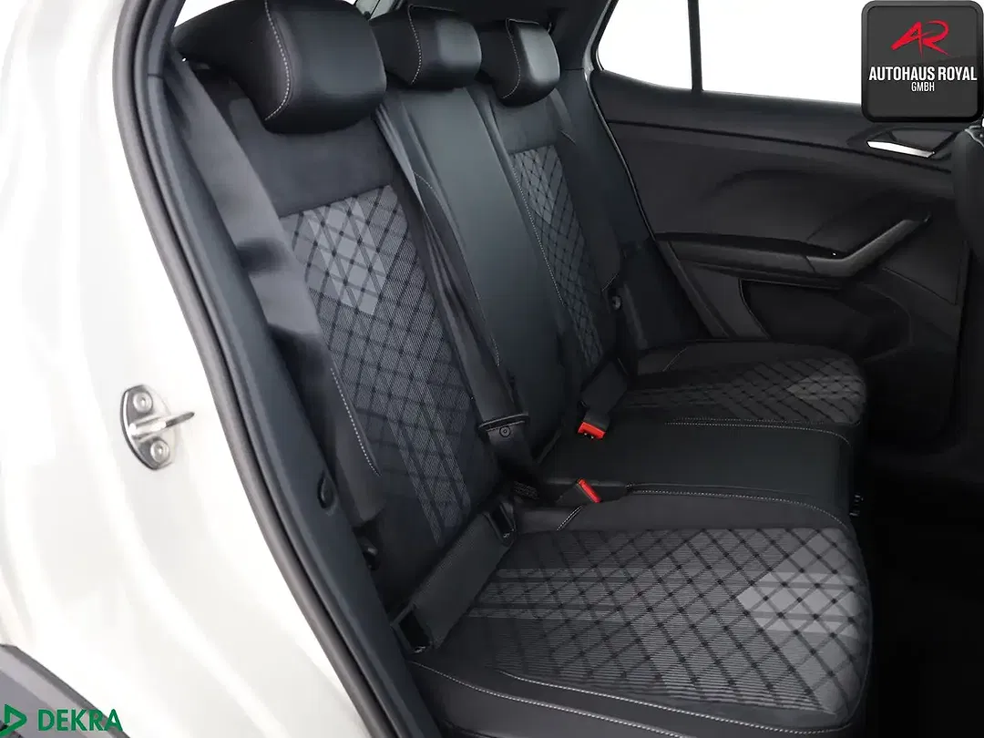 Volkswagen T-Cross - Thumbnail 12