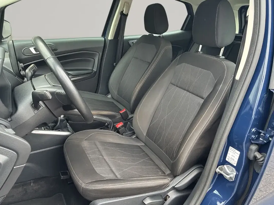Ford EcoSport - Thumbnail 5
