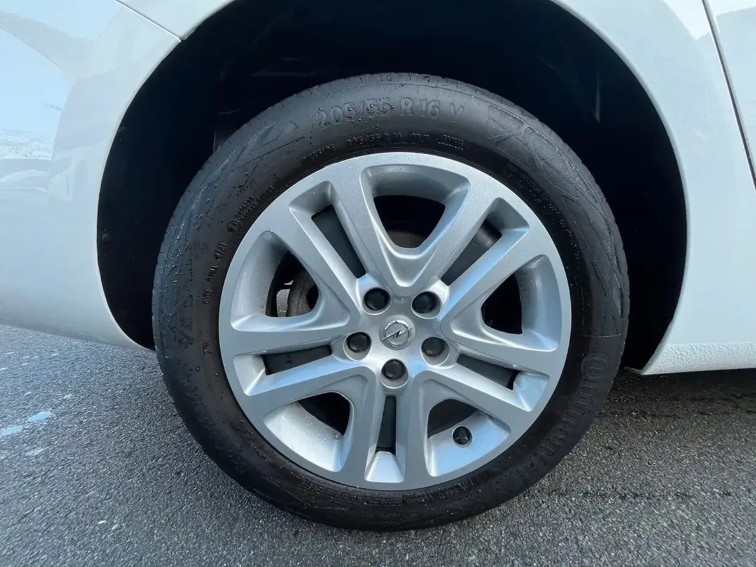 Opel Astra - Thumbnail 10
