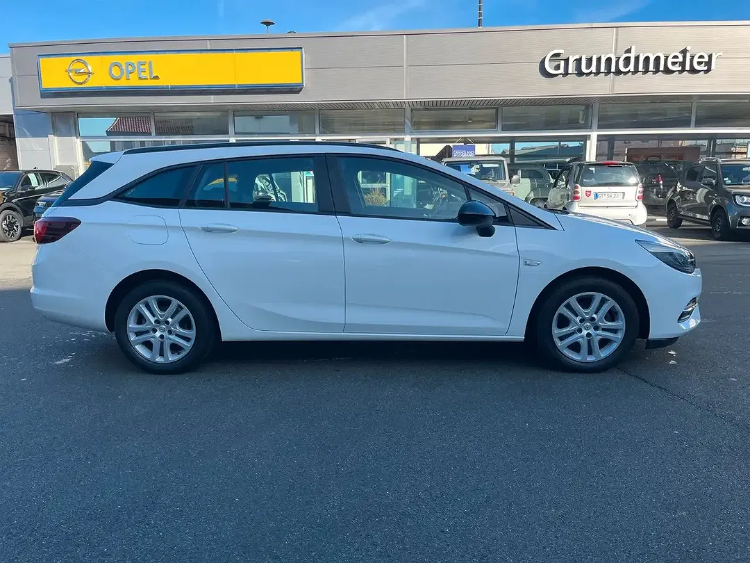 Opel Astra - Thumbnail 9