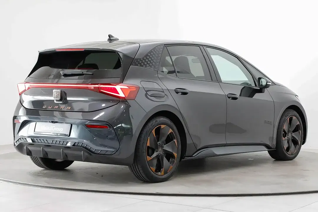 CUPRA Born - Thumbnail 9