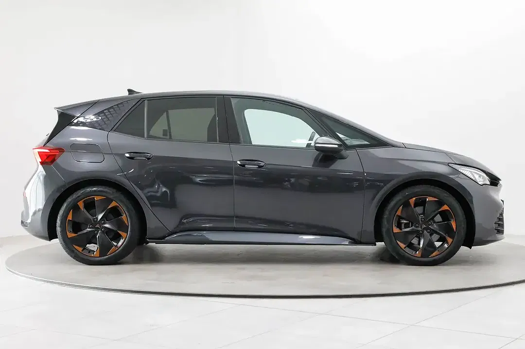 CUPRA Born - Thumbnail 8
