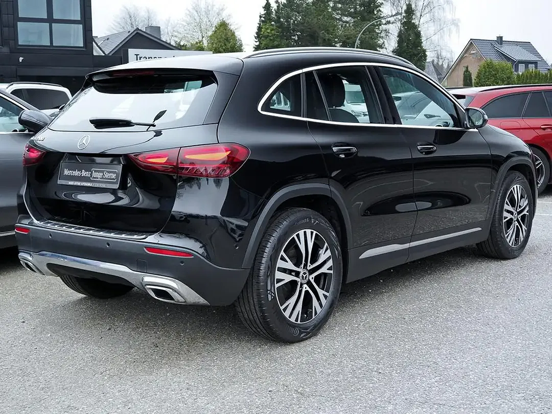 Mercedes-Benz GLA 200 - Thumbnail 6