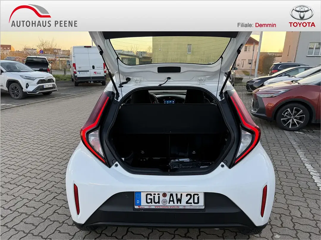 Toyota Aygo X - Thumbnail 11
