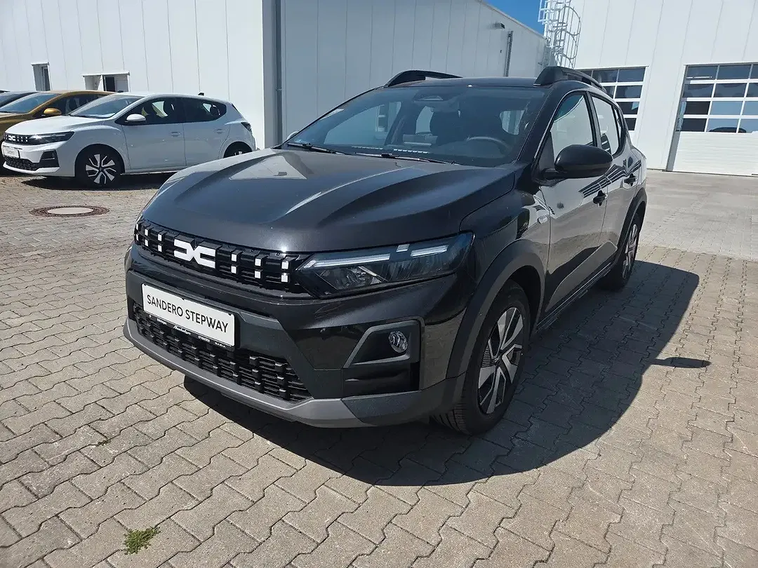 Dacia Sandero - Thumbnail 1