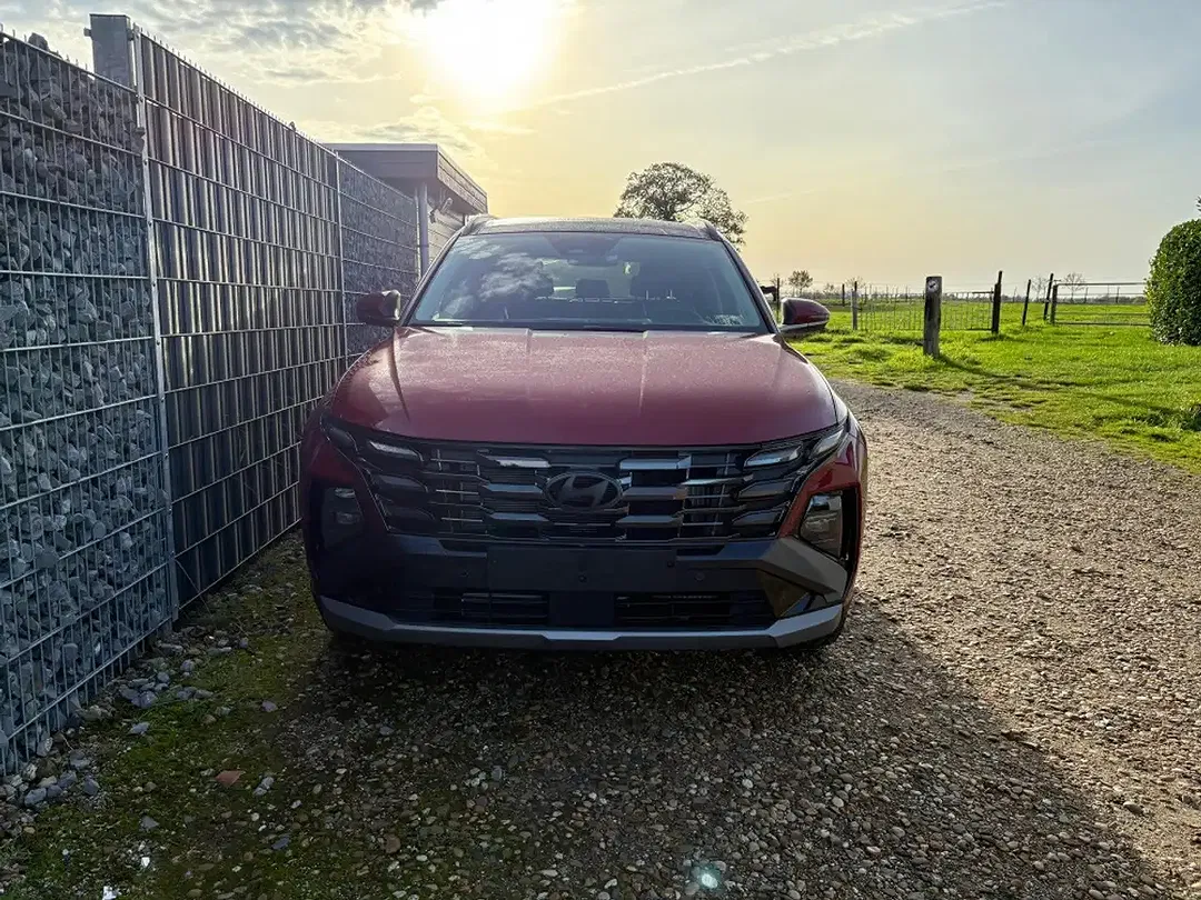 Hyundai TUCSON - Thumbnail 2