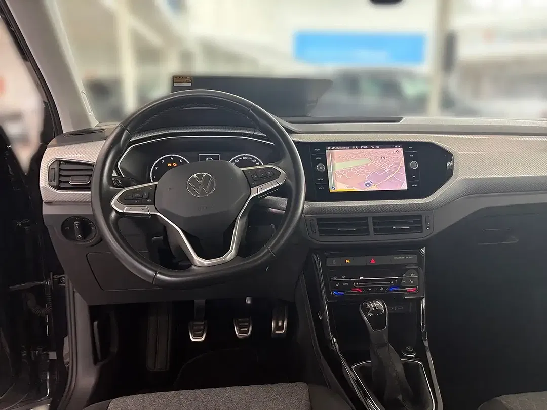 Volkswagen T-Cross - Thumbnail 10