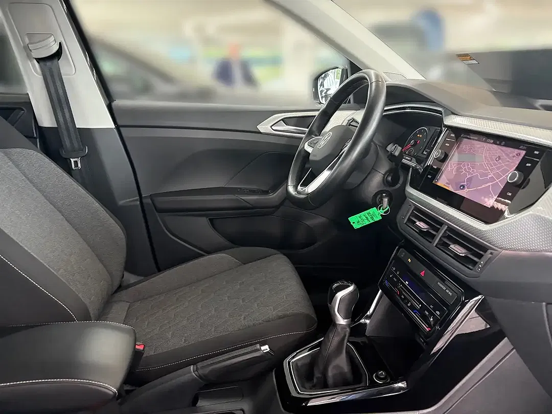 Volkswagen T-Cross - Thumbnail 7