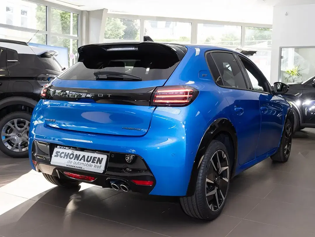 Peugeot 208 - Thumbnail 2