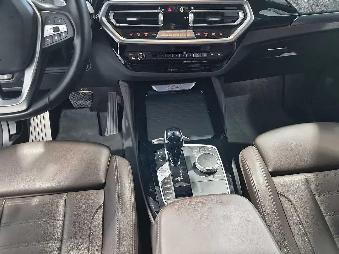 BMW X4 - Thumbnail 12