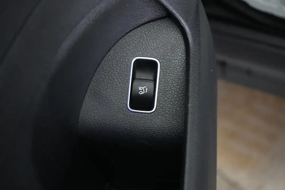 Mercedes-Benz GLE 350 - Thumbnail 30