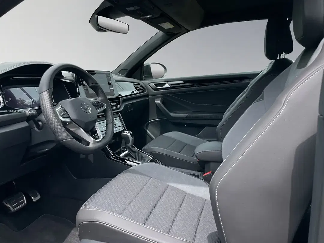 Volkswagen T-Roc - Thumbnail 8