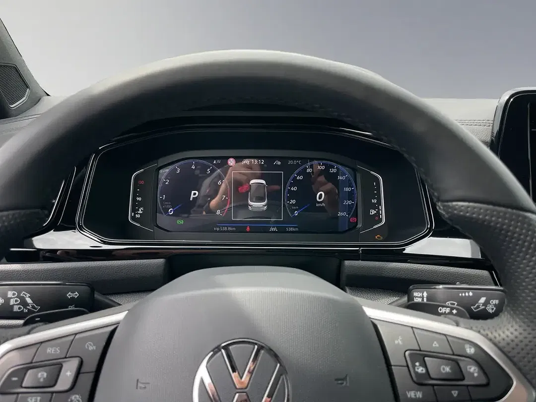 Volkswagen T-Roc - Thumbnail 9