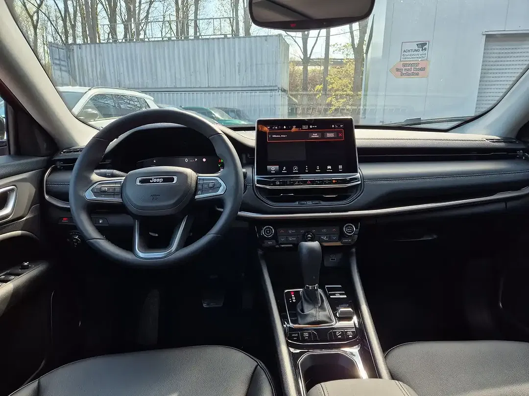 Jeep Compass - Thumbnail 9