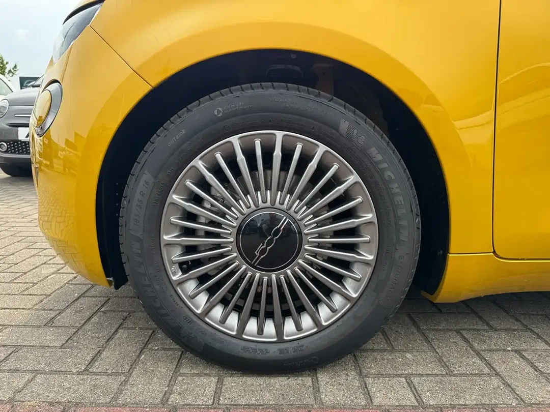 Fiat 500C - Thumbnail 11