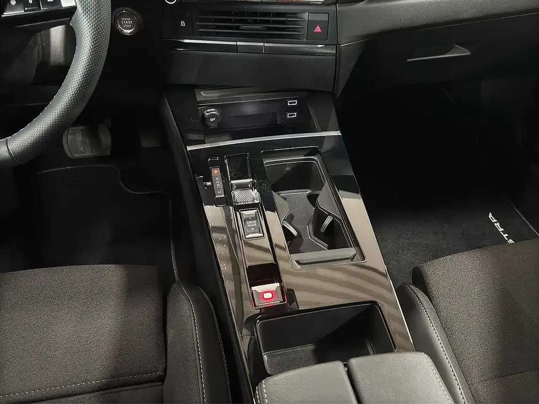 Opel Astra - Thumbnail 6