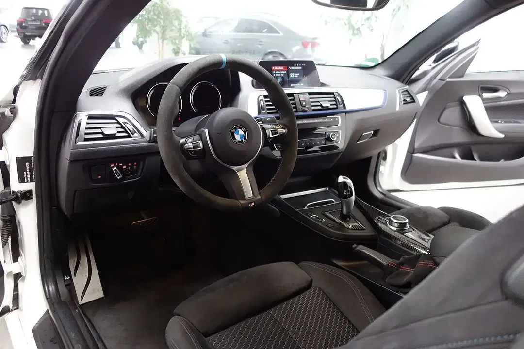 BMW 218 - Thumbnail 13