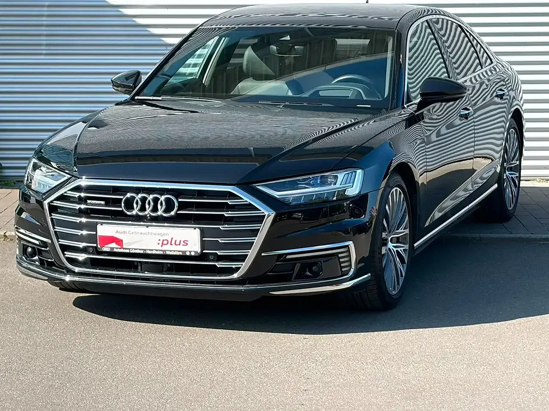 Audi A8 - Thumbnail 1
