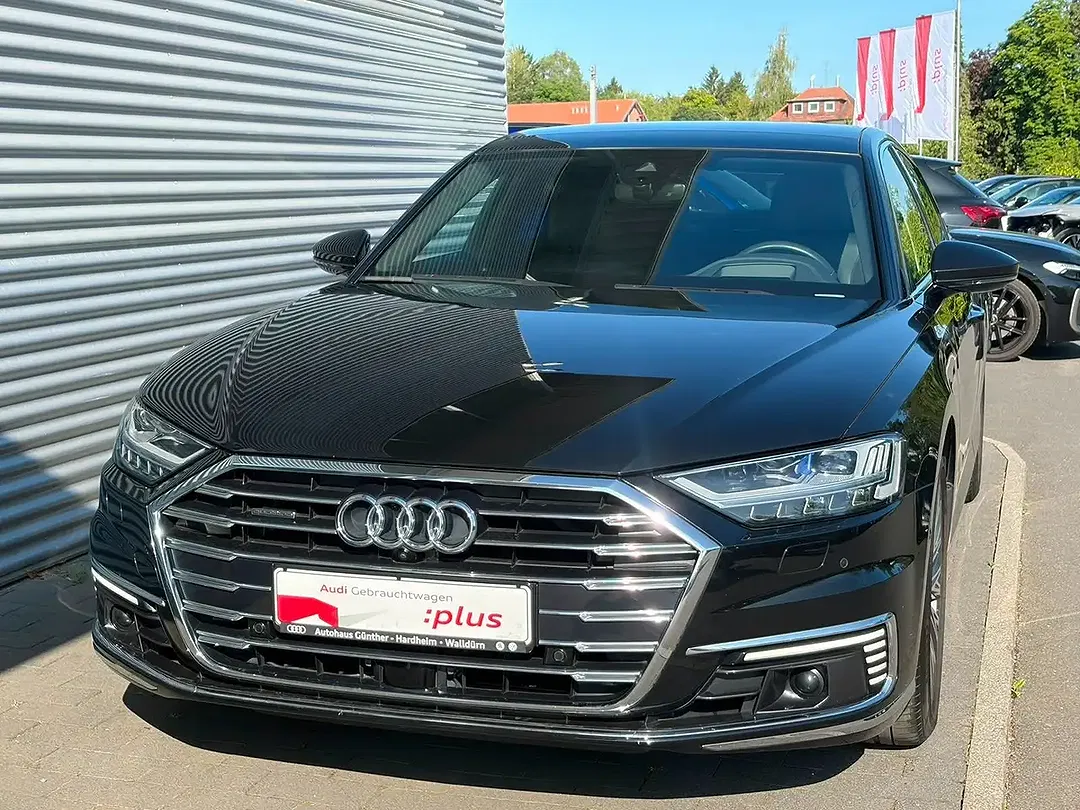 Audi A8 - Thumbnail 6