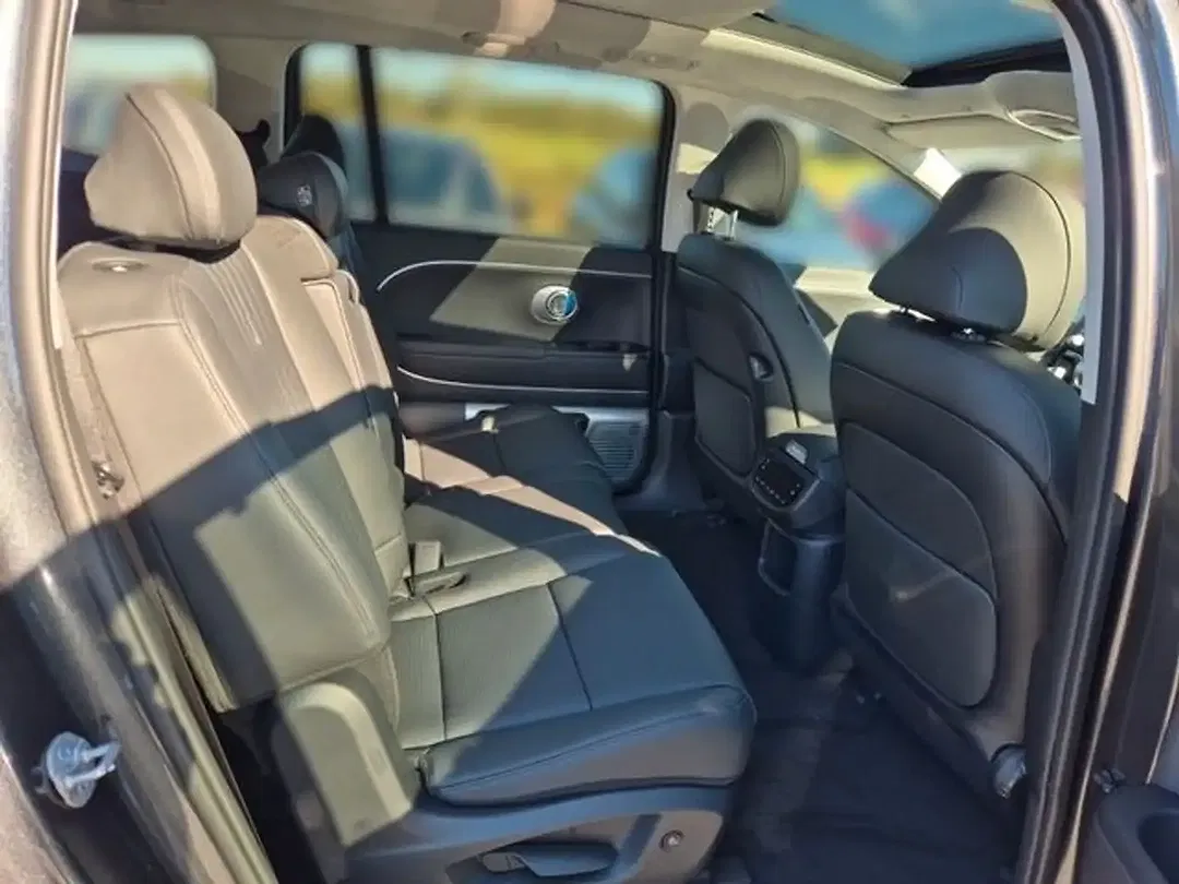 Hyundai IONIQ 9 - Thumbnail 13