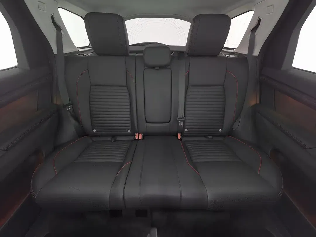 Land Rover Discovery Sport - Thumbnail 5