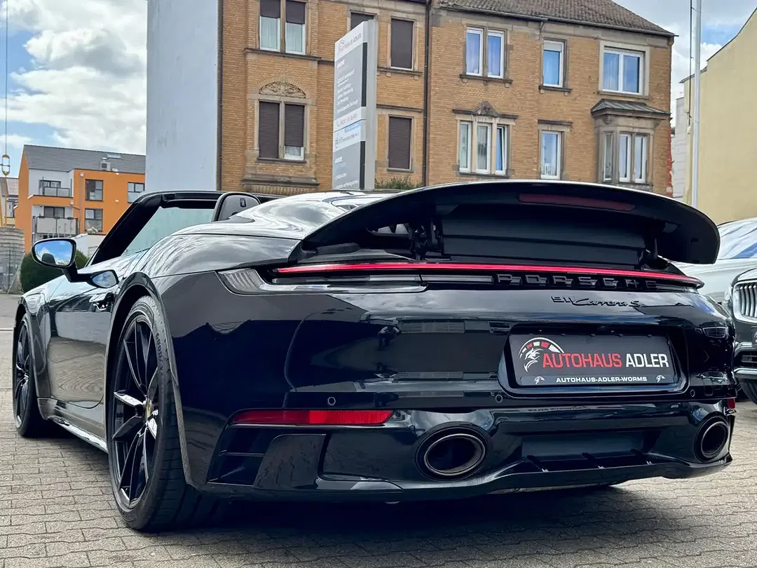 Porsche 911 - Thumbnail 13