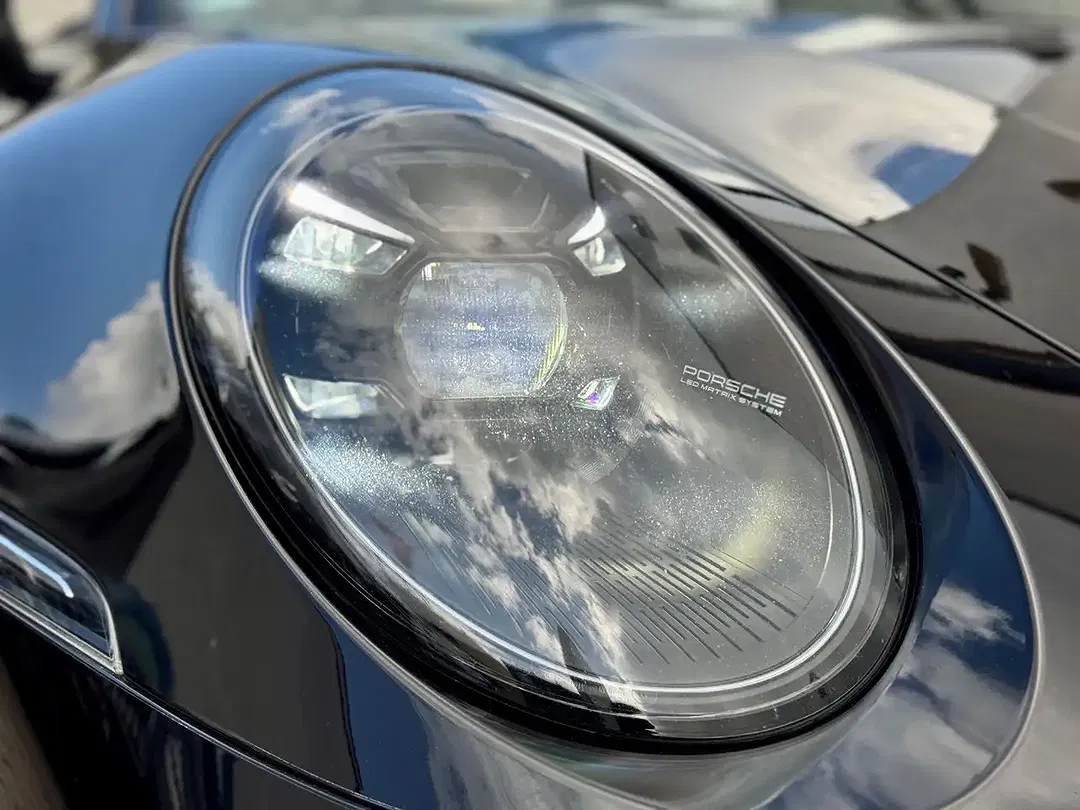 Porsche 911 - Thumbnail 6