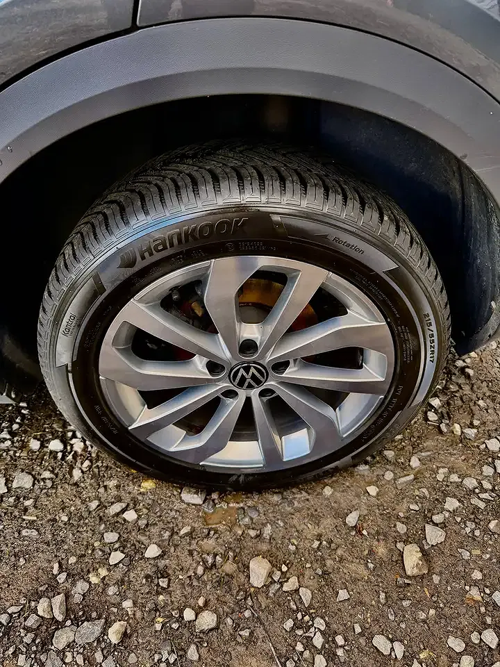 Volkswagen T-Roc - Thumbnail 9