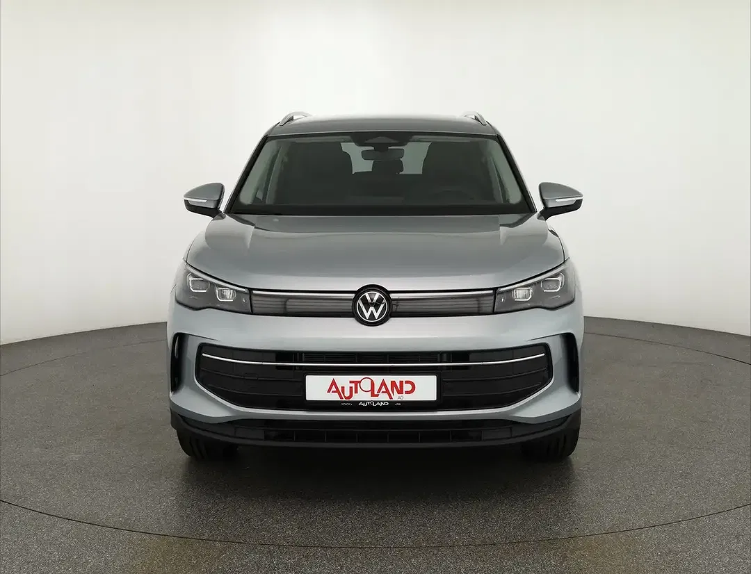Volkswagen Tiguan - Thumbnail 8