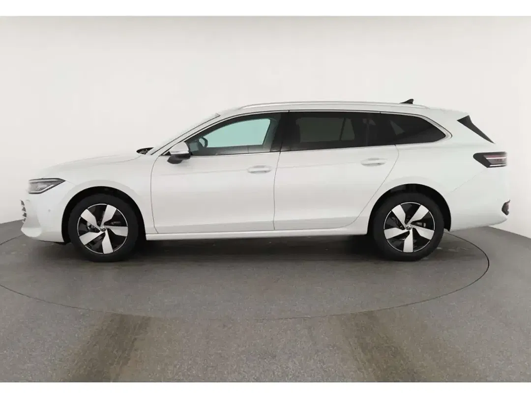 Volkswagen Passat - Thumbnail 4