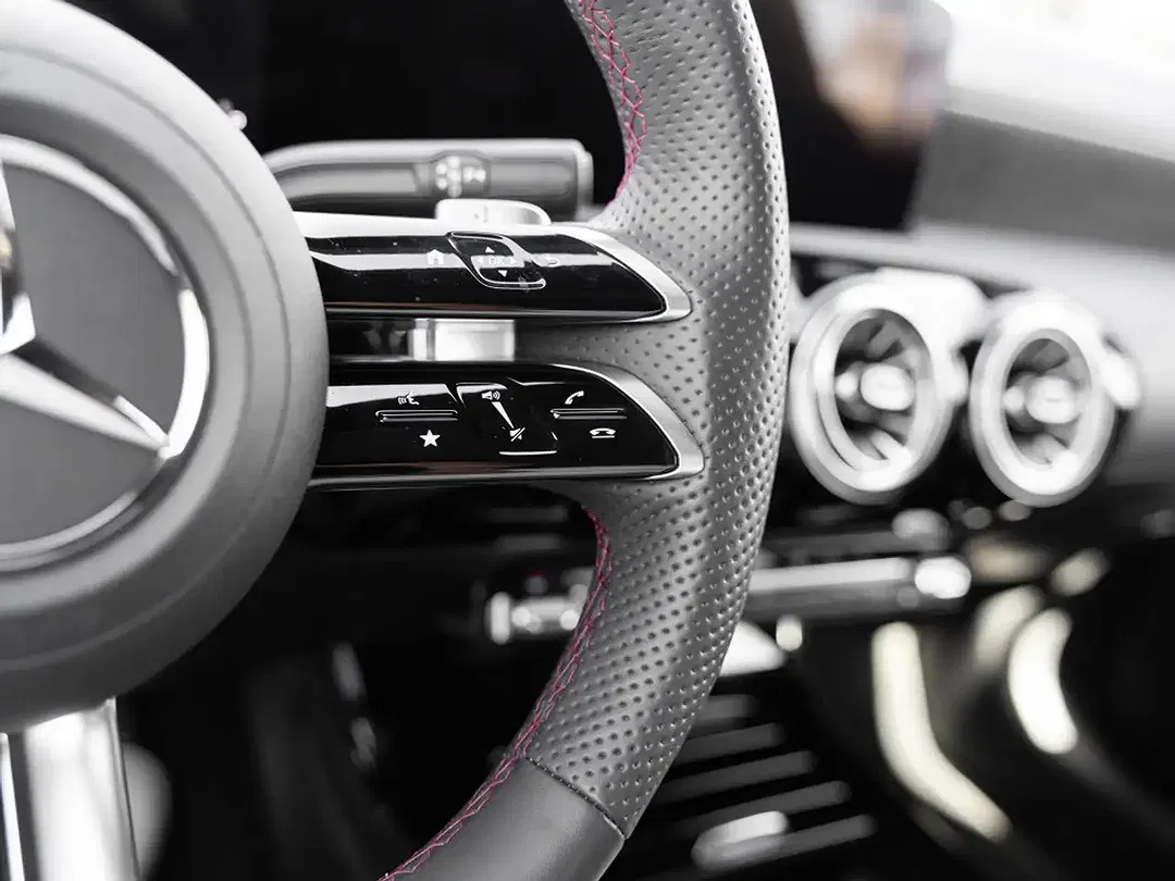 Mercedes-Benz CLA 200 - Thumbnail 12