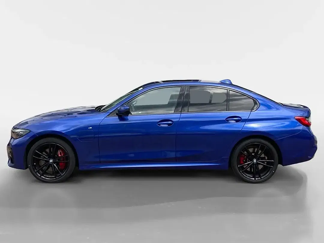 BMW 330 - Thumbnail 4