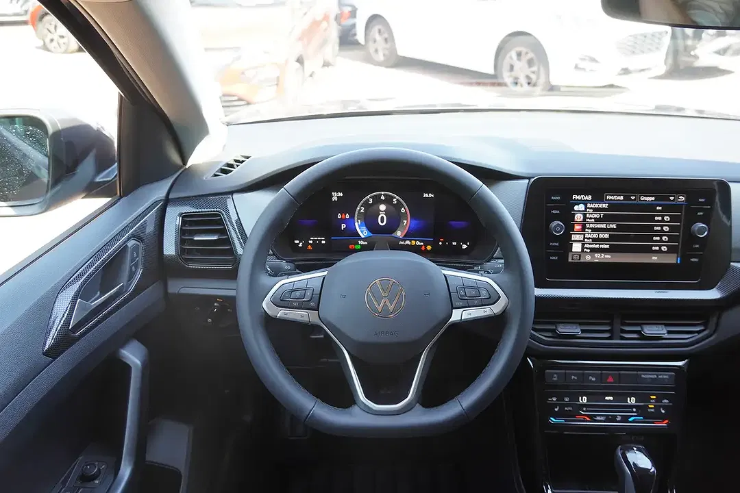 Volkswagen T-Cross - Thumbnail 8