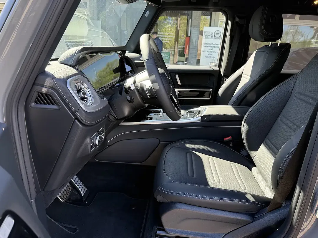 Mercedes-Benz G 450 - Thumbnail 9