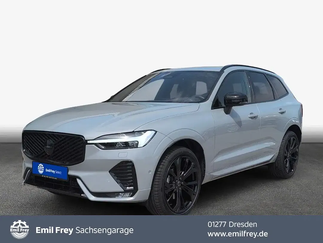 Volvo XC60 B5 AWD Ultra Black Edition - foto 1