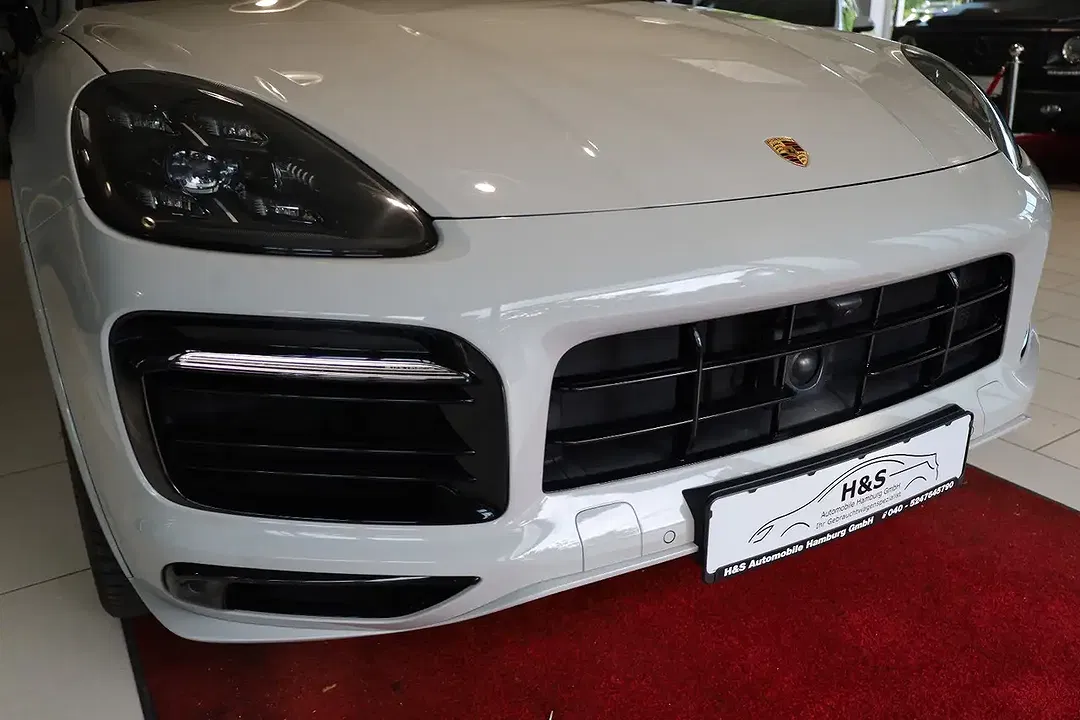 Porsche Cayenne - Thumbnail 8