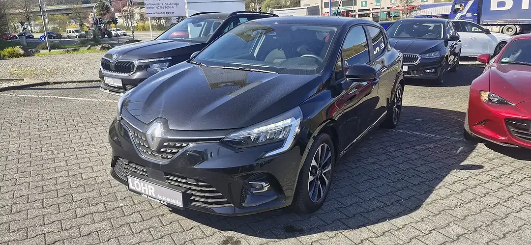 Renault Clio - Thumbnail 6