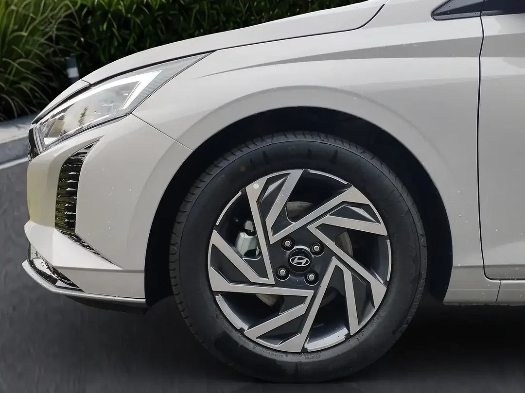 Hyundai i20 - Thumbnail 15