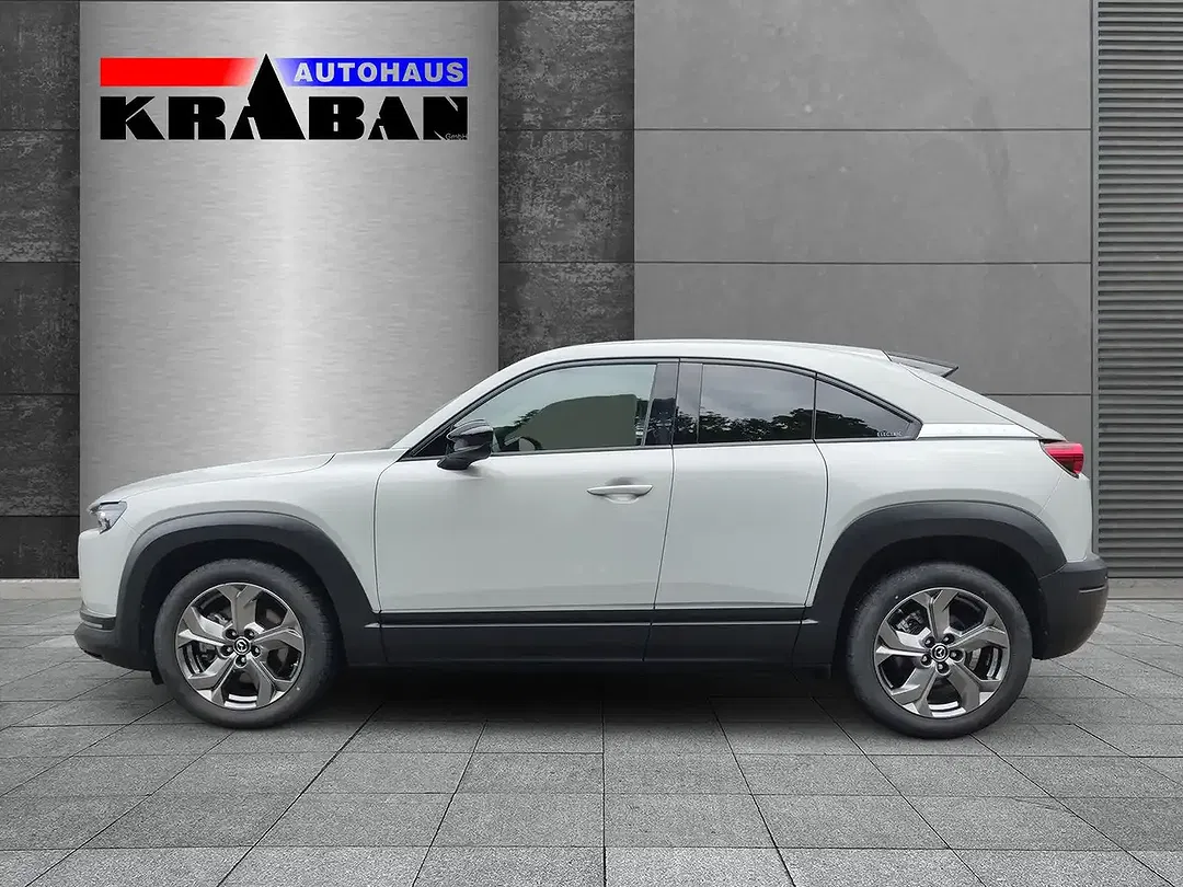 Mazda MX-30 - Thumbnail 3