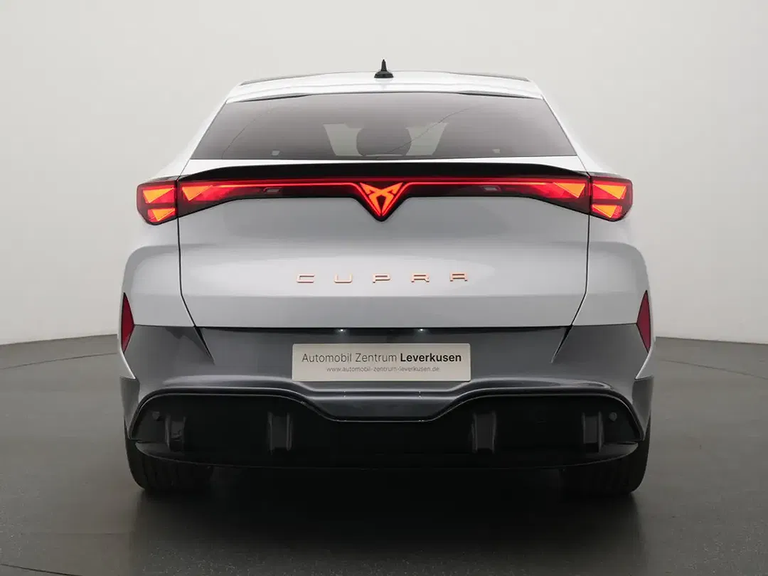 CUPRA Tavascan - Thumbnail 3