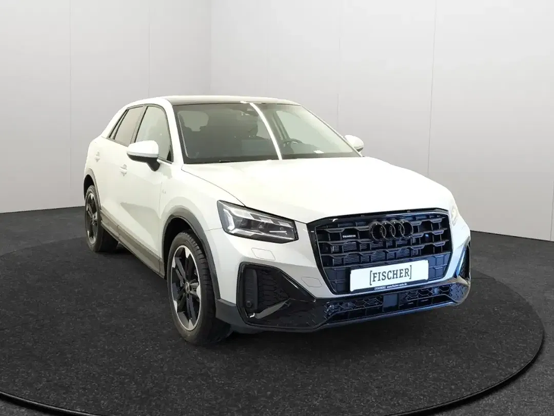 Audi Q2 - Thumbnail 2