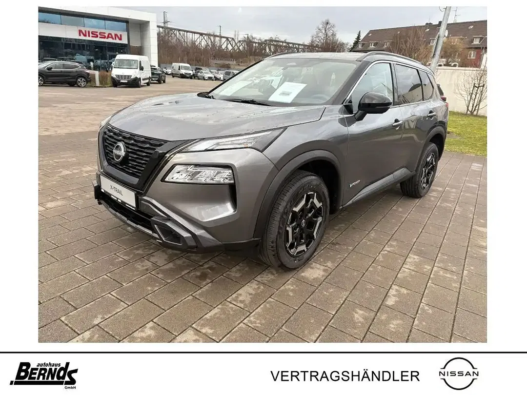 Nissan X-Trail - Thumbnail 1