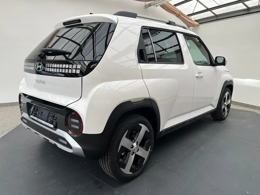 Hyundai Inster - Thumbnail 3
