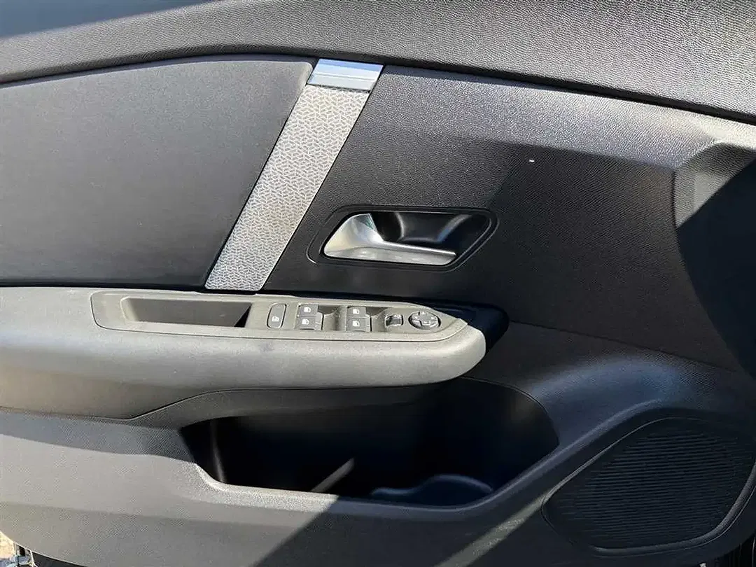 Citroen C4 - Thumbnail 11