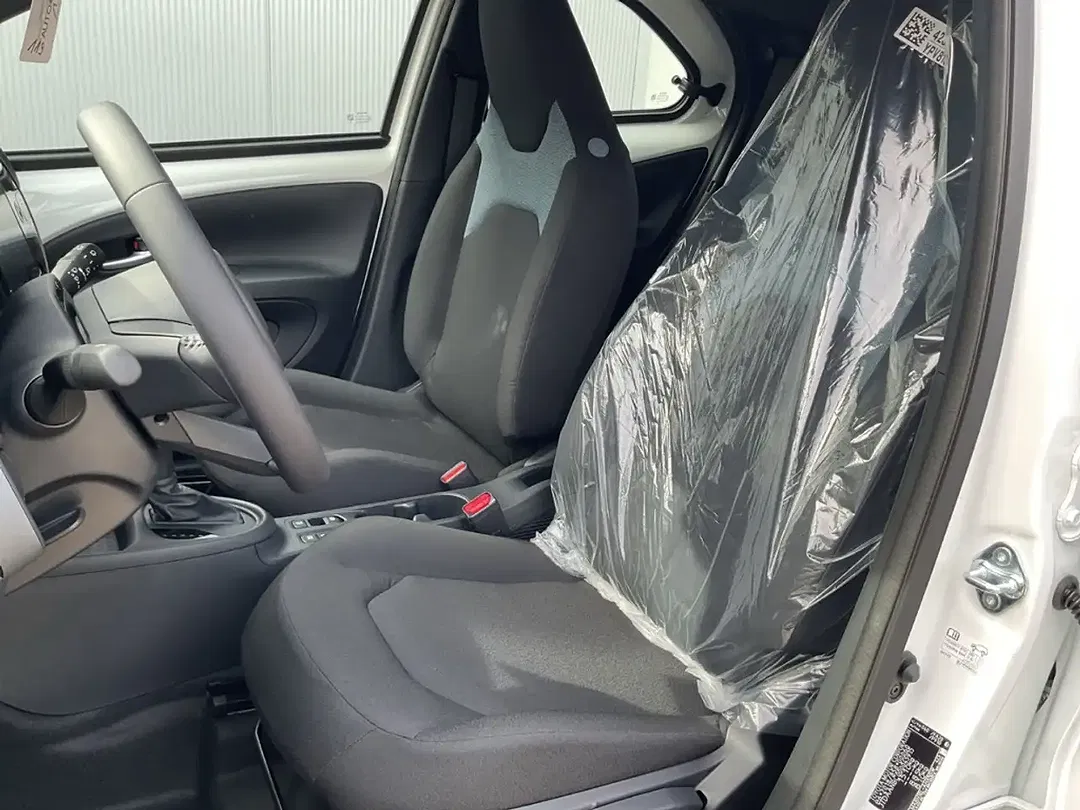 Toyota Aygo X - Thumbnail 8