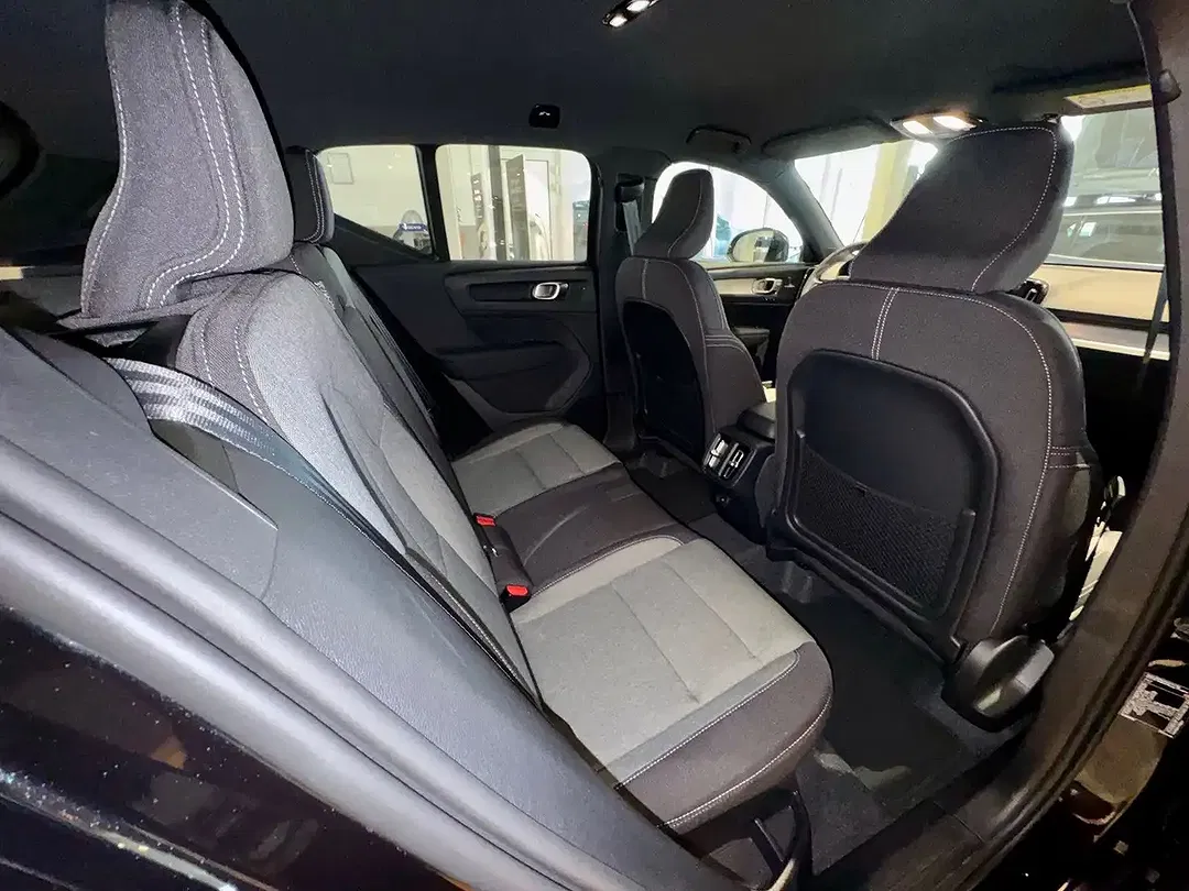 Volvo XC40 - Thumbnail 11