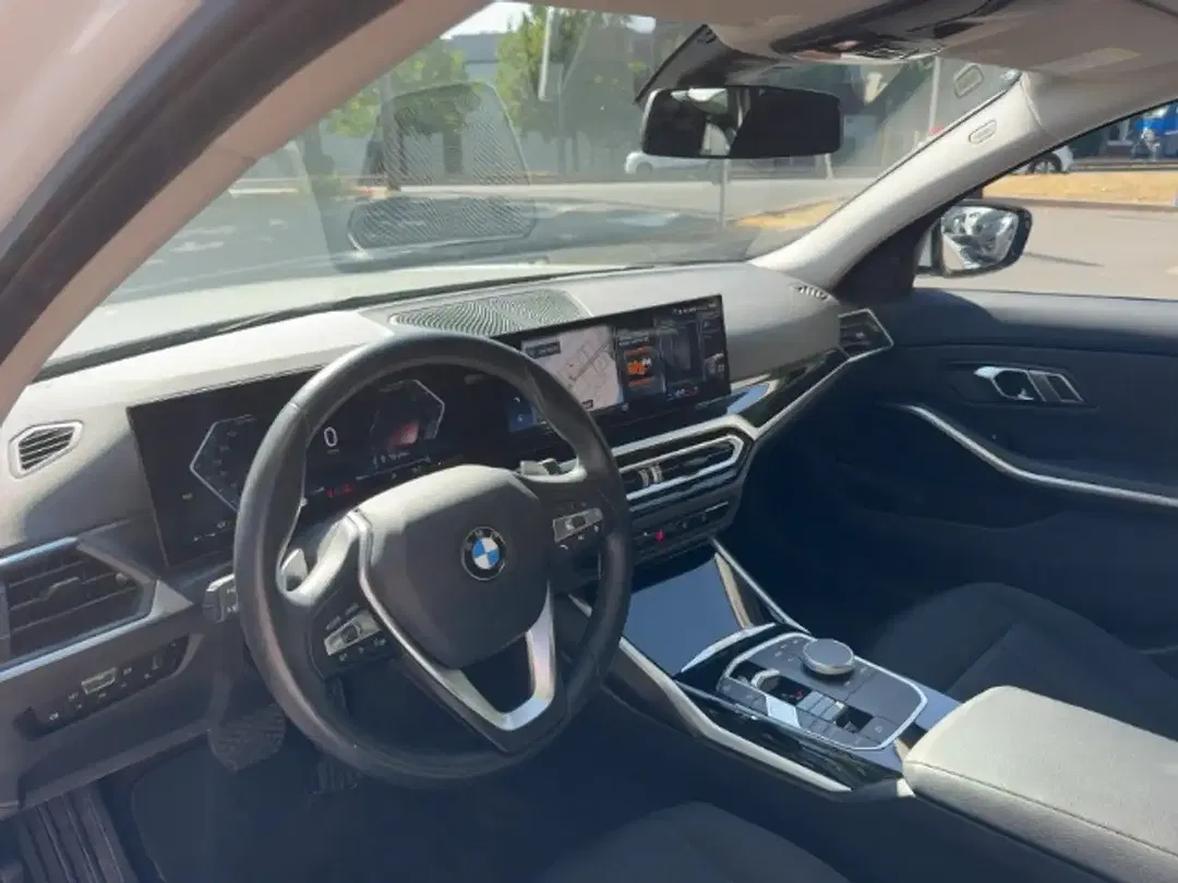 BMW 318 - Thumbnail 6